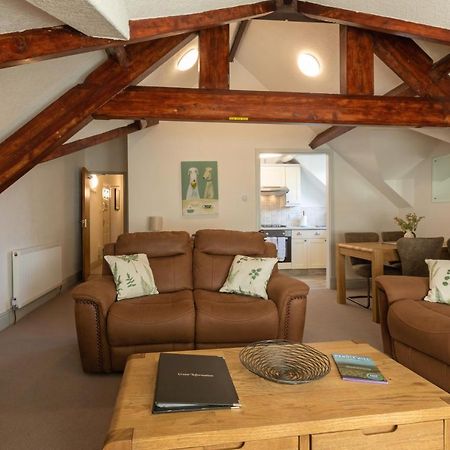 Stonyhurst Spacious Apartment, Great Location. クリザーロー エクステリア 写真
